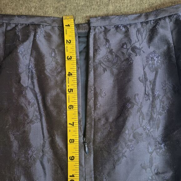 Ann Taylor Silk Shantung Pencil Skirt Blue Floral Size 10 Rear Zip & Vent Lined - Picture 4 of 8